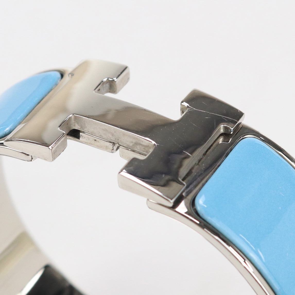 HERMES Bangle Click crack H Bracelet metal,enamel Silver/Light Blue Women