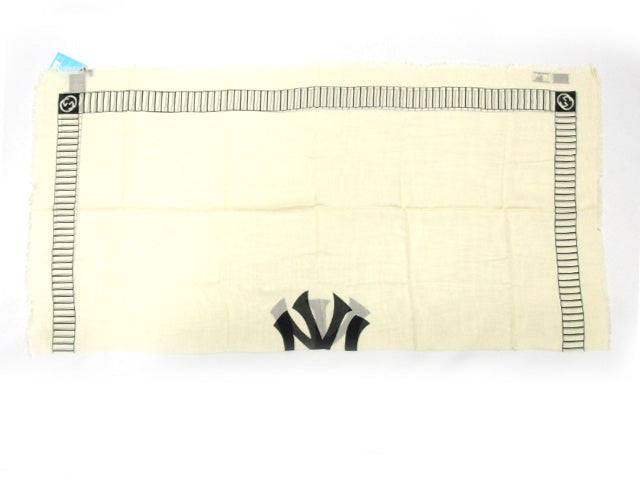 Gucci NY Yankees Scarf in Ivory