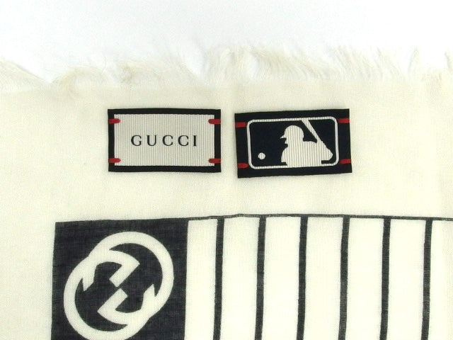 Gucci NY Yankees Scarf in Ivory